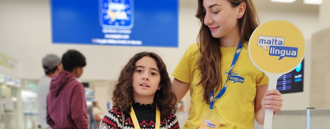 Însoțitor de zbor către Malta