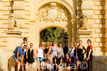 engleză language guided tour of Mdina