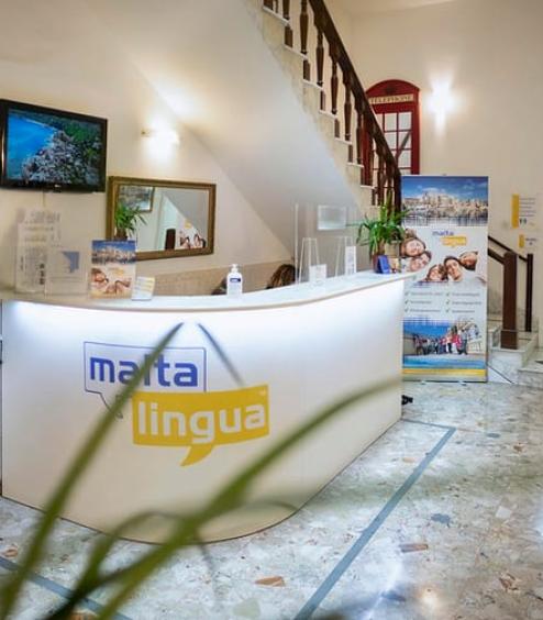 Școală de engleză pentru adulți