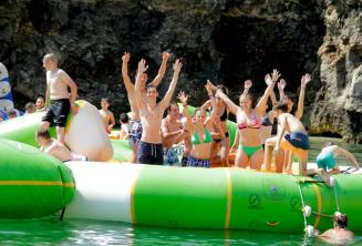 școală studenți at a water park in Malta
